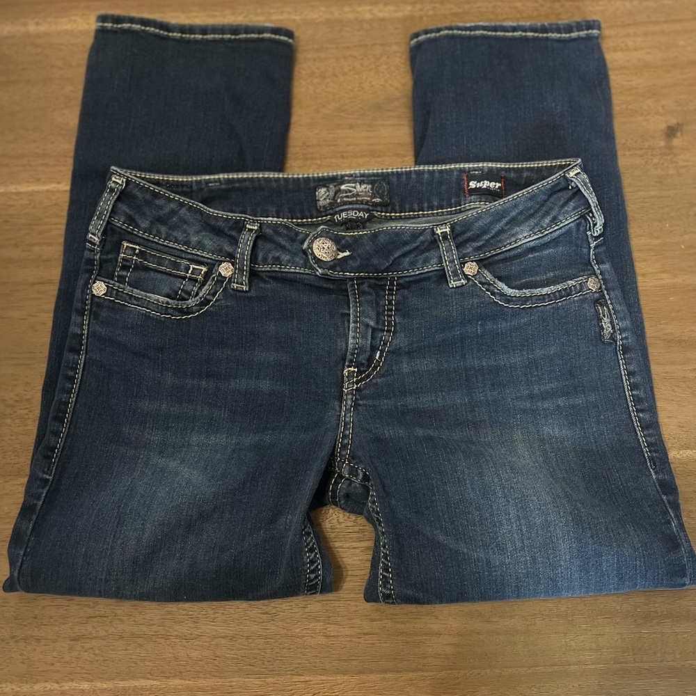 Silver Jeans Co. Women's Tuesday Low Rise Capri Jeans